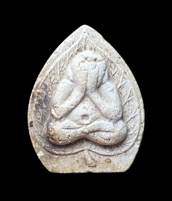 ***ของดีราคาถูก***พระปิดตาคูณลาภ หลวงพ่อคูณ เนื้อผงสีขาว ผสมมวลสารวัดระฆัง ปี2517