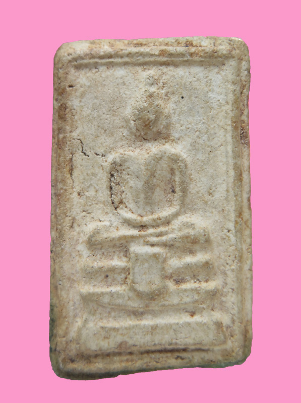 สมเด็จฐานผ้าทิพย์ สูงประมาณ 2 นิ้ว หลังมีกะเทาะ 