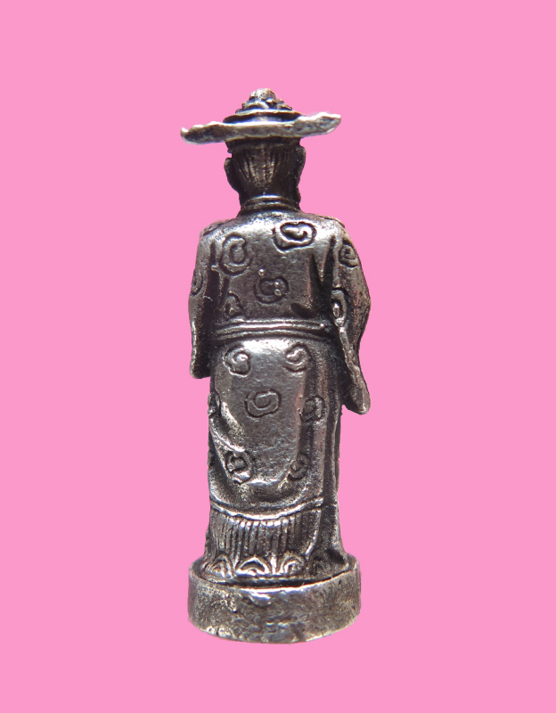 รูปหล่อ ไฉ่ซิ่งเอี้ย เทพเจ้าแห่งโชคลาภ เนื้อเงิน หลวงพ่อคูณ วัดบ้านไร่ ปี 39