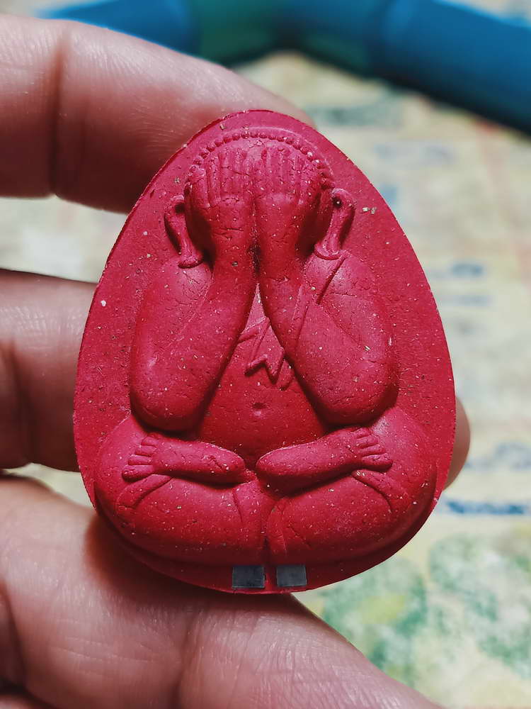 4-408 พระปิดตาจัมโบ้ รวยแสนล้าน หลวงปู่หมุน วัดบ้านจาน จ.ศรีสะเกษ 2565 หมายเลข 18 กล่องเดิม