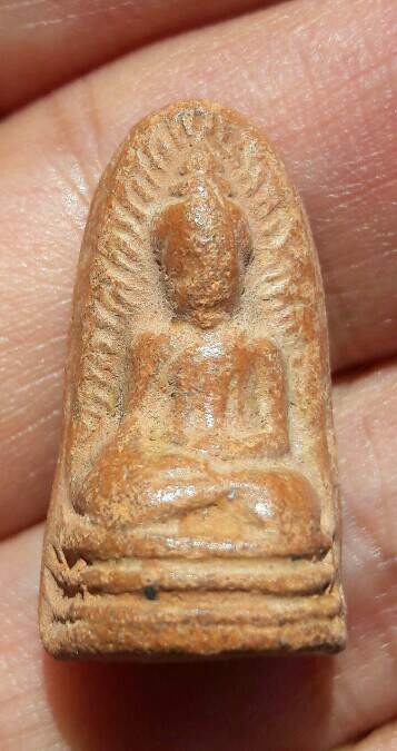 พระรอดมือโตไม่ทราบที่ เคาะเดียว  