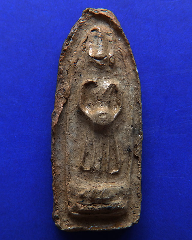 คัดสวย !! พระพิมพ์ประจำวันพุธ หลวงปู่ทิม วัดละหารไร่ ประธานปรกปลุกเสก ออกวัดไผ่ล้อม จ.ระยอง เนื้อดิน