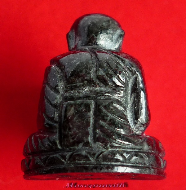 รูปหล่อลอยองค์หลวงพ่อทวดเหยียบน้ำทะเลจืด "รุ่นเนื้อหยก" วัดเวฬุวัน จ.นราธิวาส จัดสร้างฯ พ.ศ.๒๕๕๓