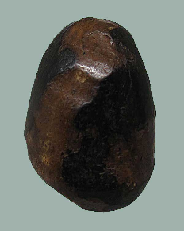 พระปิดตา หลวงปู่จีน วัดท่าลาดเหนือ จ.ฉะเชิงเทรา พิมพ์กลีบบัวเศียรแหลม เนื้อผงคลุกรัก จุ่มรัก