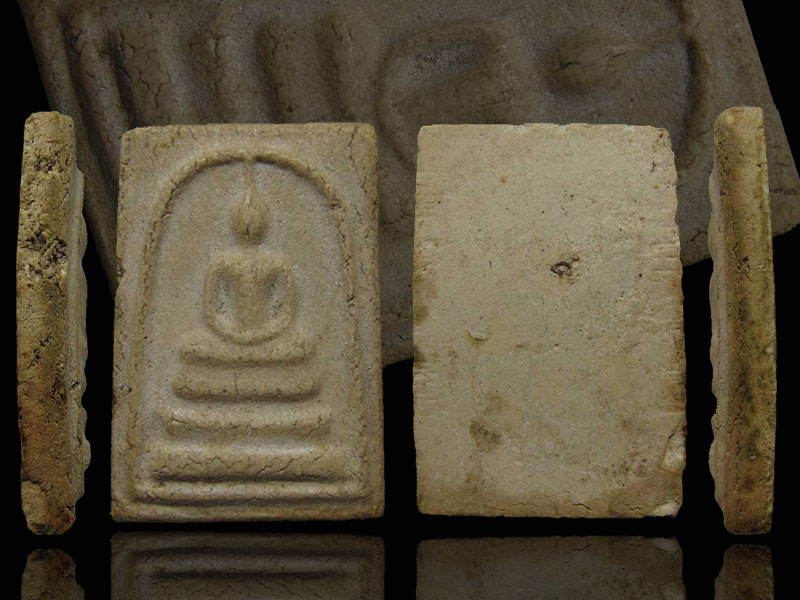 พระสมเด็จหลวงพ่อลำภู พิมพ์ใหญ่เกศจรดซุ้ม วัดใหม่อมตรส บางขุนพรหม กทม.ปี 2502