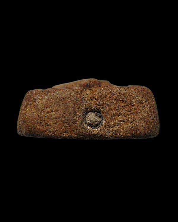 พิมพ์ไก่หางสามเส้น พิมพ์เล็ก หลวงพ่อปาน โสนันโทเถระ วัดบางนมโค จ.พระนครศรีอยุธยา