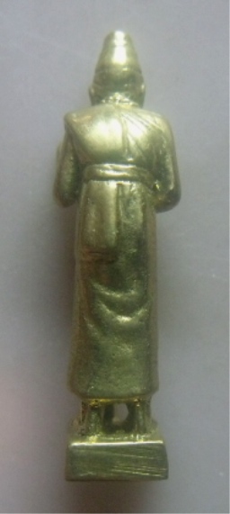 **เบา​ๆ​**รูปหล่อฤาษียืนถือไม้เท้า ประทานพร เนื้อทองผสม ไม่ทราบที่**สวยๆ เชิญชมครับ