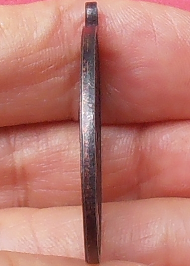 เหรียญหลวงพ่อแดง หลวงพ่อเจริญ วัดเขาบันไดอิฐ เพชรบุรี ปี ๒๕๑๒