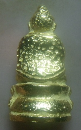 **เบา​ๆ​**พระกริ่งทรงเครื่อง เนื้อโลหะ กะไหล่ทอง เก่าๆ ไม่ทราบที่**สวยๆ เชิญชมครับ