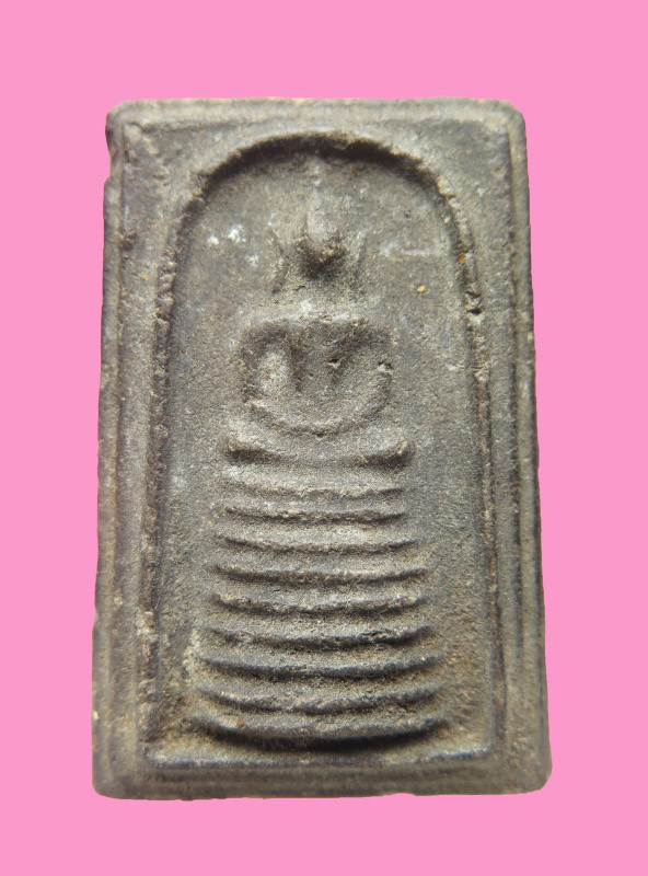 สมเด็จเก้าชั้น เนื้อผงว่าน