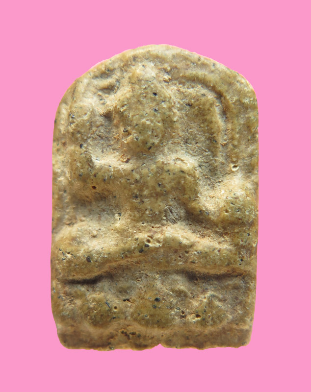 พระพิมพ์สองหน้า เนื้อผง สูงประมาณ 1.5 ซม.