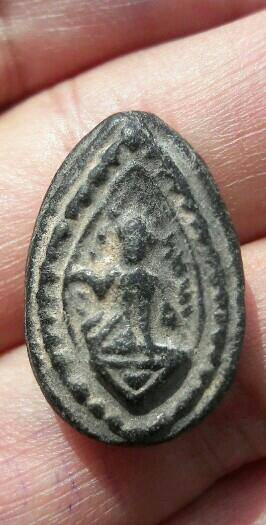 นางกวัก เนื้อดินดำ หลวงพ่อครื้น วัดสังโฆสิตาราม จ.สุพรรณบุรี เคาะเดียว   