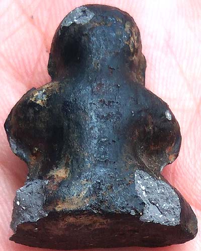 *พระปิดตา ผงเทาจุ่มรัก*