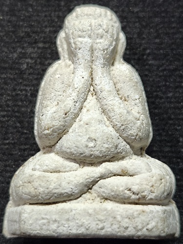  วัดโพธิ์กบเจา อ.บางบาล จ.อยุธยา  พระปิดตาพิมพ์ตุ๊กตาใหญ่ หลวงพ่อเมี้ยนปี 2537 ก้นปั๊มตรายาง