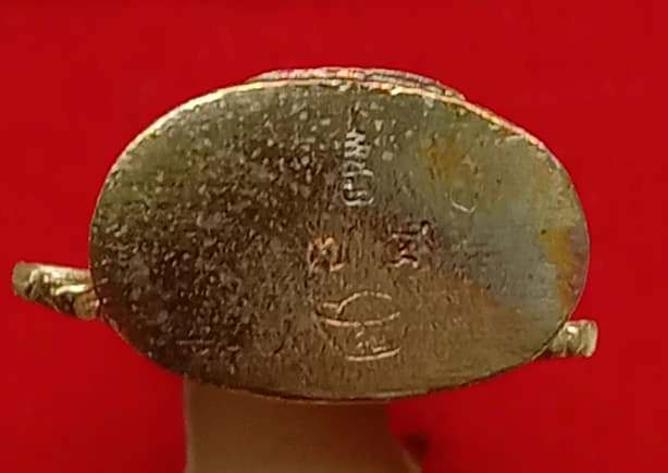 ท้าวเวสสุวรรณหลวงปู่รอด อาภัสสโร วัดโคกกรม จ.สุรินทร์ ปี2563 รุ่นรวยทันใจ เนื้อทองทิพย์ เลข74+กล่อง