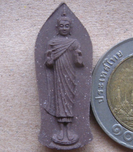 พระพุทธนราวันตบพิธ มวลสารเส้นพระเกศาและจีวรของในหลวง ปี2542 พร้อมกล่องเดิม