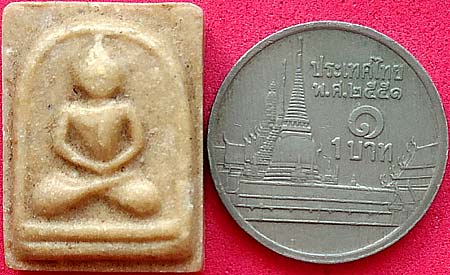 *หลวงพ่อโบสถ์น้อย รุ่นแรก ปี๒๔๘๑ พิมพ์สี่เหลี่ยม ผงน้ำมัน สร้างโดยพระครูคำ วัดอมรินทร์ฯ ฝั่งธนฯ*