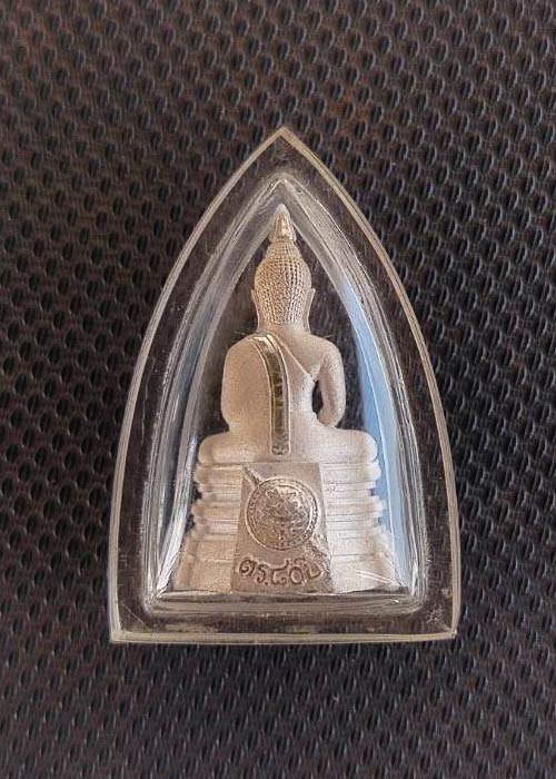 หลวงพ่อโสธร กรมตำรวจ ลอยองค์ เนื้อเงิน