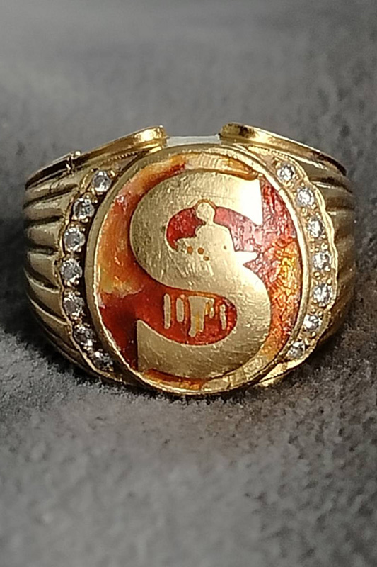 แหวนทองคำฝังเพชร บริษัทซิงเกอร์สร้าง หลวงพ่อคูณปลุกเสก 