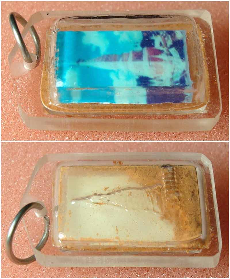 รูปถ่ายพระธาตุพนม หลังบรรจุผงอิฐเก่าพระธาตุพนมองค์เดิม ปี 2518 พร้อมเลี่ยมเดิมจากวัด