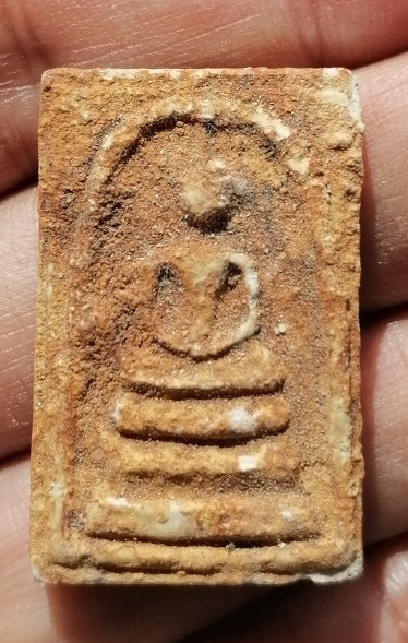 สมเด็จบางขุนพรหมแช่น้ำมนต์​ พิมพ์ใหญ่พระประธาน วัดบางขุนพรหม​ พร้อมกล่องเดิม ปี 2547 เคาะเดียว