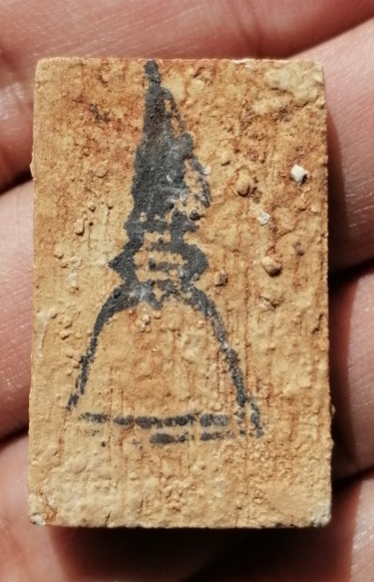 สมเด็จบางขุนพรหมแช่น้ำมนต์​ พิมพ์ใหญ่พระประธาน วัดบางขุนพรหม​ พร้อมกล่องเดิม ปี 2547 เคาะเดียว