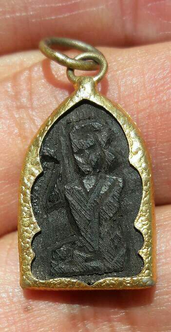 นางกวักไม้งิ้วดำแกะ หลวงพ่อกัน วัดเขาแก้ว ศิษย์เอกหลวงพ่อเดิม แห่งวัดหนองโพธิ์ จ.นครสวรรค์ เคาะเดียว