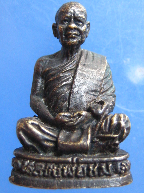 รูปหล่อ หลวงพ่อชม วัดทุ่งคาวัด ชุมพร