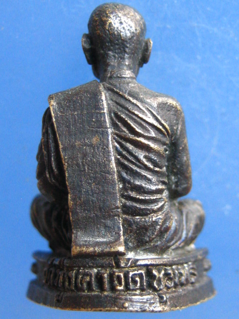 รูปหล่อ หลวงพ่อชม วัดทุ่งคาวัด ชุมพร