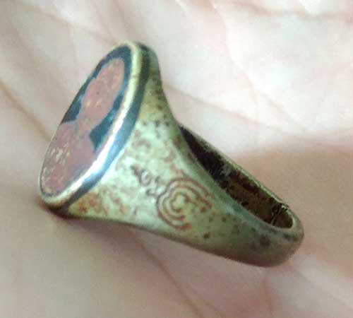 แหวน ลพ.แพ วัดพิกุลทอง สิงห์บุรี