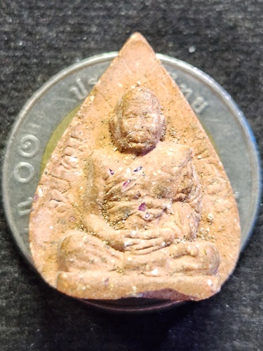 วัดพระขาว จังหวัดอยุธยา พระผงหลวงปู่ทิม พิมพ์ใบโพธิ์ 