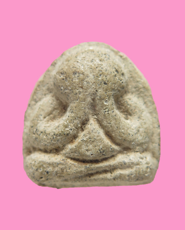 พระปิดตา หลังแบบ