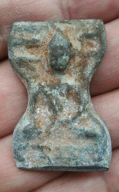 พระมเหศวร เนื้อชิน กรุวัดสว่างอารมณ์ จ.สุพรรณบุรี พร้อมกรอบสแตนเลส เคาะเดียว