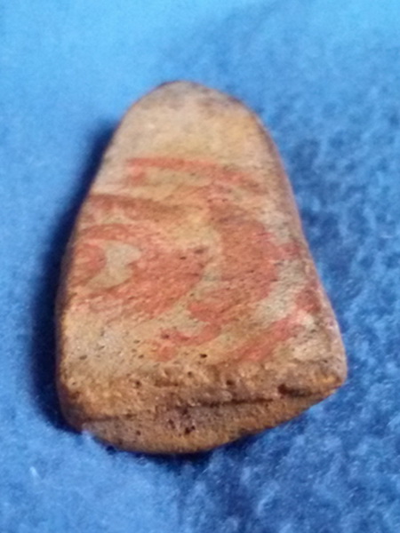 พระลีลาฝักดาบหลังปั๊มตราวัด หลวงพ่อกวย วัดโฆษิตาราม จ. ชัยนาท เนื้อดิน