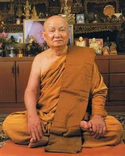  พระยอดธง รุ่นแรกมหาอุดหลวงปู่ท่อน ญาณธโร วัดศรีอภัยวัน 