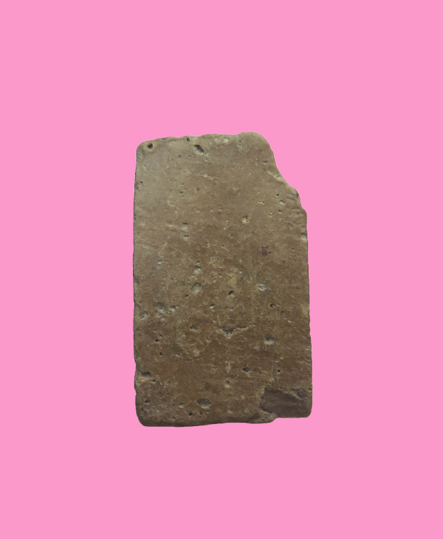 พระเนื้อดิน พิมพ์สี่เหลี่ยม หลวงพ่อแง ออกวัดสุทัศน์ ปี 82