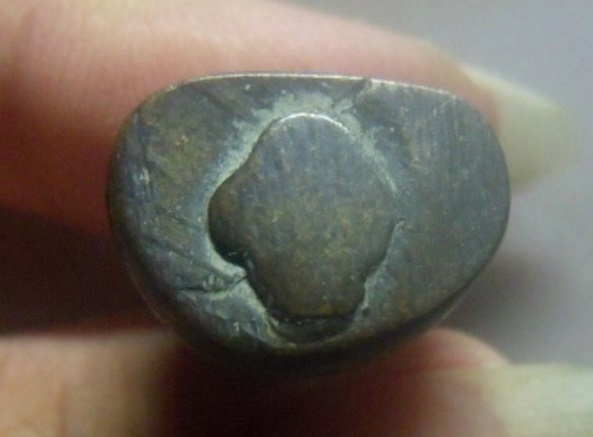 **เบา​ๆ​**รูปหล่อหลวงพ่อเงิน วัดบางคลาน เนื้อโลหะผสม หล่อตัดช่อ เก่าๆ**เนื้อจัด สวยๆ เชิญชมครับ