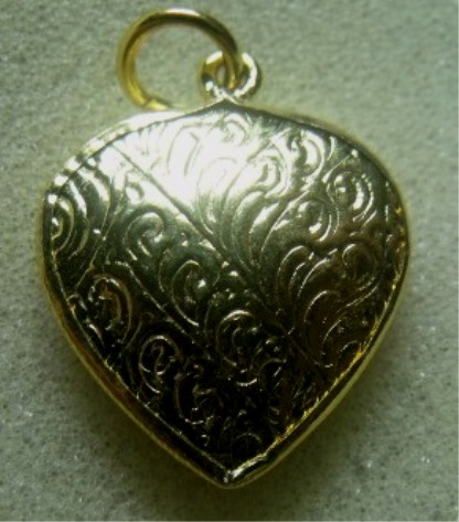 **เบา​ๆ​**ล็อกเก็ตหลวงพ่อคล้าย วัดสวนขัน จ.นครศรีฯ**เลี่ยมทองไมครอน สวยๆ เชิญชมครับ