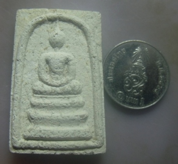 **เบาๆ**พระสมเด็จ หลัง ภปร. ในหลวงรัชกาลที่ ๙ ครบรอบ ๑๕๐ ปี วัดชิโนรส ปี ๒๕๒๙**สวยๆ