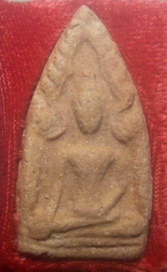 **เบาๆ**พระขุนแผนหลังกุมารทอง พิมพ์เทวดา หลวงปู่ทิม วัดพระขาว ปี ๒๕๔๓**สวยๆ พร้อมกล่องเดิม