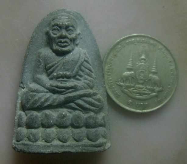 **เบาๆ**หลวงปู่ทวด เนื้อว่าน พิมพ์ใหญ่ รุ่น ๑๑๑ ปี กระทรวงกลาโหม ปี ๒๕๔๐**อ.นอง วัดทรายขาว ปลุกเสก