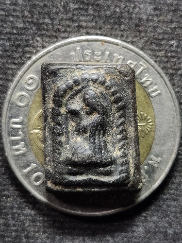  วัดโฆสิตาราม (วัดบ้านแค) จ.ชัยนาท พระเนื้อผงใบลาน พิมพ์พระนางกวัก หลวงพ่อกวย ปี 2521