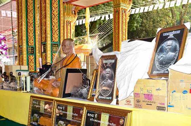 เหรียญหลวงพ่อทบ วัดช้างเผือก จ เพชรบูรณ์ ปี2562 รุ่นชาตกาล ๑๓๘ ปี เนื้อทองแดง หมายเลข388+กล่อง