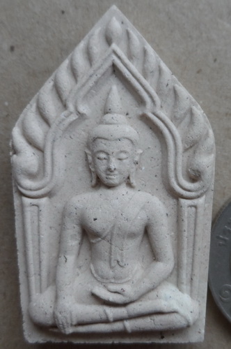 พระขุนแผน รุ่นมหาเฮง หลวงปู่คำบุ วัดกุดชมพู จ.อุบลฯ ปี2556เนื้อผงพุทธคุณผสมว่านมงคล108+กล่อง