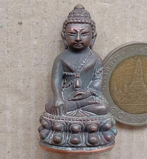 พระกริ่งมหาราช มหายันต์ หลวงหลวงปู่ชัช วัดบ้านปูน อยุธยา ปี2561 เนื้อนวะคราบเบ้า ก้นนวะ เลข56+กล่อง