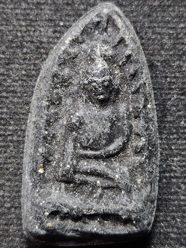 วัดสกุณาราม วัดนก ชัยนาท พระสรรค์นั่งพิมพ์ไหล่ยก 2555