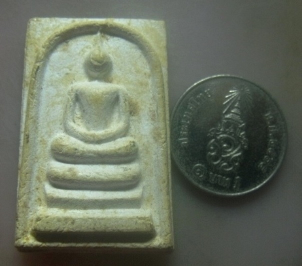 **เบาๆ**พระสมเด็จมหาเศรษฐี หลวงปู่เกลี้ยง มนุญฺโญ วัดเนินสุทธาวาส ชลบุรี ปี ๒๕๓๖**หลังยันต์ สวยๆ