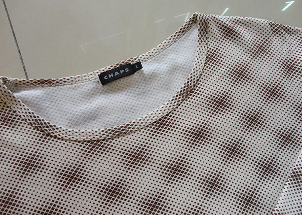 เสื้อ CHAPS ของแท้ แขนสามส่วน ลายเนื้อผ้าgraphicตาราง สวยมาก สภาพใหม่ๆเลย