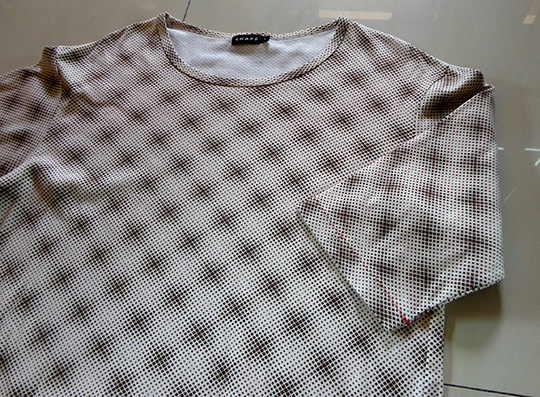 เสื้อ CHAPS ของแท้ แขนสามส่วน ลายเนื้อผ้าgraphicตาราง สวยมาก สภาพใหม่ๆเลย