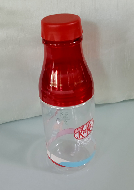 KITKAT ขวดน้ำอเนกประสงค์ 2in1 แยกท่อนบนเป็นแก้วน้ำได้